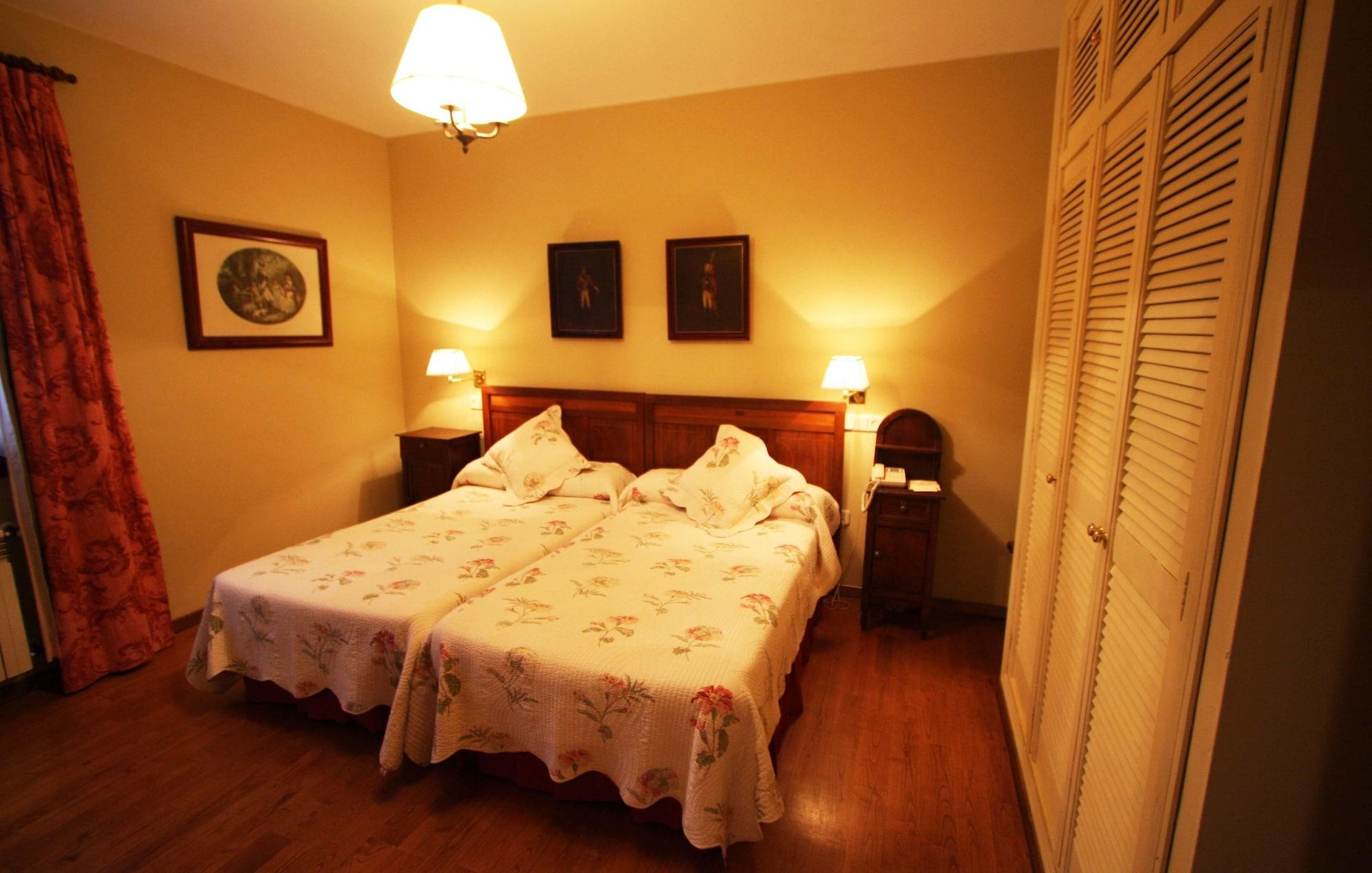Hotel Pax Casona Del Busto Pravia Exterior photo