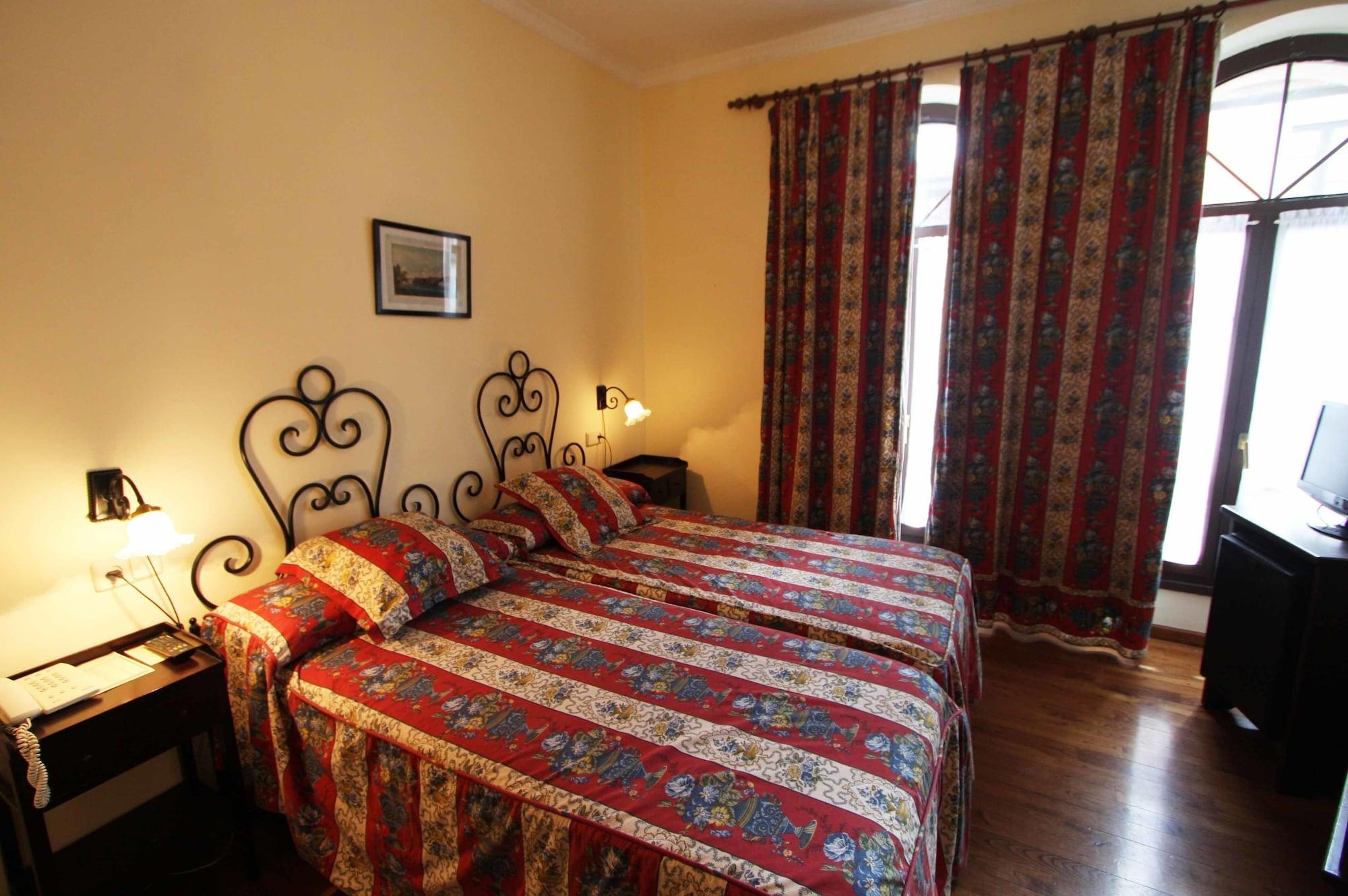 Hotel Pax Casona Del Busto Pravia Exterior photo